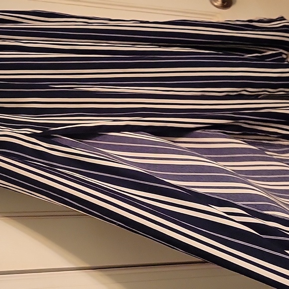 Show po striped open front flowy pants - Picture 2 of 11